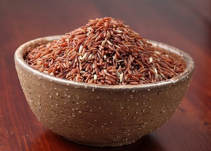 Промытый коричневый риса