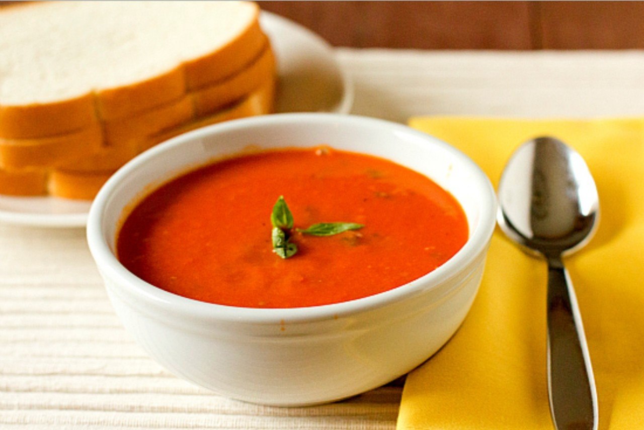 Суп со спаржей и томатным соком